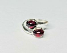 Band Ideas, Ladies Ring, Jewellery Ideas, 925 Ring, Cabochon Ring, Rhodolite Garnet, Pretty Rings, Garnet Gemstone, Ring Band