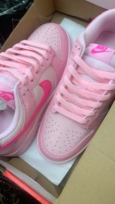 Nike Dunk Aesthetic, Triple Pink Dunks Outfits, Pink Dunks, Dunk Outfit, Air Force One Shoes, Pink Nikes, Air Force Ones, Nike Dunk