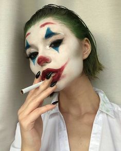 Joker Halloween Makeup, Joker Halloween Costume, Joker Halloween, Joker Makeup, Pretty Halloween, Halloween Makeup Inspiration, Scary Makeup