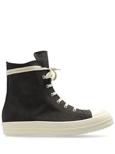 black leather contrasting rubber sole front lace-up fastening side zip fastening contrasting toecap ankle-length Black Leather Sneakers With Lace-up Fastening, Low-top Leather Lace-up Boots, Black High-top Lace-up Boots, Leather Sneakers With Round Toe And Lace-up Fastening, Leather High-top Sneakers With Lace-up Fastening, Leather High-top Lace-up Sneakers, Sporty Low-top Lace-up Boots With Rubber Sole, Black Lace-up Boots With Contrast Sole, Sporty High-top Leather Lace-up Boots