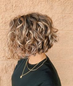 Pelo Bob Ondulado, Short Choppy Bob, Short Curly Bob Haircut, Kort Bob, Choppy Bob Haircuts, Wavy Bob Hairstyles, Choppy Bob