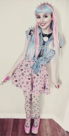 pixielocks on youtube 2014 Clothes Aesthetic, Bubblegum Witch Outfits, Pastel Punk Outfits, Target Aesthetic, Pastel Alt