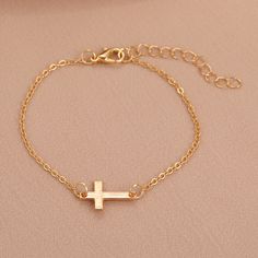 Material: Alloy Color: 5846101 Fashion Element: Cross Style: INS Style Hand Chain Jewelry, Hand Chain Bracelet, Christian Bracelets, Hand Accessories, Bracelets Design, Chic Bracelet, Simple Bracelets, Hand Chain, Christian Jewelry