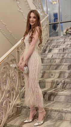 Hair Color Ideas Blue Eyes, Simple Evening Dress, Fancy Wedding Dresses, Sequins Dress, Elegant Dresses Classy, Quick Outfits, فستان سهرة, Fashion Mistakes, Modest Fashion Outfits