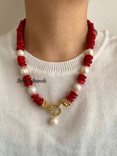 ✨ **Gold-Plated Necklace with Red Coral Discs and Freshwater Pearls, Gemstone Interlocking Clasp & Lobster Clasp** - 20+1.5 inches This elegant **Gold-Plated Necklace** features natural **red coral discs** paired with genuine **Freshwater Pearls offering a striking contrast between the bold coral and the soft sheen of pearls. The necklace is designed with a **gemstone interlocking clasp** in the center for added sophistication, and is finished with a **lobster clasp** at the back. A single **pea Single Pearl Pendant, Autumn Necklace, Natural Stones Necklace, Gold Pearl Necklace, Birthday Woman, Chunky Necklace, Gold Plated Necklace, Red Coral, Natural Red