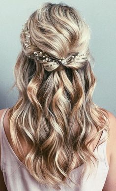 Wedding Hair Head Piece, Hoco Hairstyles, Elegant Wedding Hair, Hair Comb Accessories, Wedding Hairstyles Half Up Half Down, Long Blonde