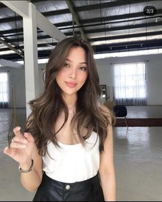 Honey Milk Tea Brown Hair, Brunette Hair On Asians, Asian Haircut Thick Hair, Milk Tea Balayage Asian, Carmel Balayage Asian Hair, Chocolate Brown Balayage Asian Hair, Asian With Brunette Hair, Korean Hair Color Balayage, Subtle Cool Brown Balayage