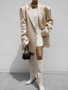 A long length tailored linen blazer with single button closure and faux pocket details. Model is in MINUSEY ONE SIZE. ✔️ Free worldwide express shipping over $100✔️ Loved by 6,500+ customers✔️ Limited edition collections, maximum style⠀⠀⠀⠀⠀⠀⠀⠀⠀Stay ahead of the trend with can’t-find-anywhere-else staples. Your closet will thank you 💕* MINUSEY ONE SIZE = EU 34-36, US 2-6* 38% Linen / 62% Lyocell* Dry clean* Made in Korea - Model Height: 172cm/5'7" (US 2, EU 34) Fits Inspiration, Mermaid Skirt, Linen Blazer, Blazer Buttons, The Trend, Pocket Detail, Long Length, Model Height, Cool Girl