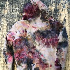 Matching ice dyed sweatsuit - hoodie and sweatpants Tie Dye Hoodie For Loungewear With Relaxed Fit, Tie Dye Hoodie With Relaxed Fit For Loungewear, Tie Dye Relaxed Fit Hoodie For Loungewear, Rave Outfits Festivals, Festival Pants, Bottom Workout, Shibori Tie Dye, Hoodie And Sweatpants, Tie Dye Sweatshirt