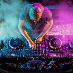 Turntables Dj, Jungle Music, Professional Dj, Dj Setup, 20 Questions, Best Dj, Dj Remix, Disc Jockey, Avicii