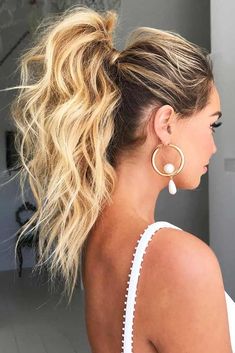 Messy High Ponytails, Prom Ponytail Hairstyles, Summer Ponytail, Cute Ponytails, Veil Hairstyles, High Ponytails