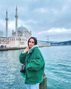 Winter Istanbul Outfit, Istanbul Turkey Outfit Winter, Istanbul Outfit Ideas, Modest Fashion Hijab, Hijabi Fashion Casual, Hijab Chic