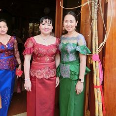 https://instagram.com/p/t-s0W4mHrh/ Cambodia Dress, Myanmar Fashion, Khmer Dress, African Blouses, Thai Fashion, Traditional Attires, Ankara Gowns, African Wedding Dress, Myanmar Traditional Dress