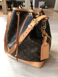 Luis Vuitton Bags Handbags, Montsouris Backpack, Sac Louis Vuitton, Dream Bags, Pretty Bags, Vintage Louis Vuitton