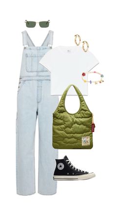 Tote bag overalls pop of colour outfit #farmersmarket Jean Overalls Outfit, Jean Overall Outfits, Colour Outfit, Outfit Sneakers, Overalls Outfit, Jean Overalls, Sneakers Outfit, Colourful Outfits, Color Pop