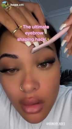 Eyebrow Hack How To Do Eyebrows With Razor, How To Pluck Eyebrows Shape, How To Shave My Brows, Cleaning Up Eyebrows, Eyebrow Shaping For Thick Eyebrows, How To Do My Brows, Doing My Eyebrows, Shaping Eyebrows At Home, How To Do Ur Brows