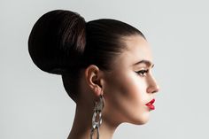 Whether you have short, medium, or long hair, these bun hairstyles are simple, chic, easy, and oh-so-stylish! Stylish Bun Hairstyles, Fancy Bun, Best Texturizing Spray, Messy Bun Ideas, Stylish Bun, Fancy Buns, Casual Bun, Bun Ideas, Short Hair Updo Tutorial