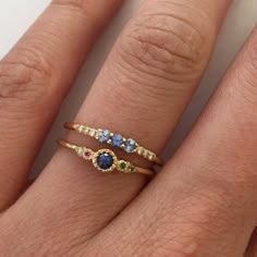 Sapphire Journey Ring Ring With Inset Stones, Nontraditional Promise Rings, Birthstones By Month Rings, Rose Gold Simple Engagement Ring, Dainty Wedding Ring Silver, Dainty Gemstone Ring, Gold Rings Dainty, Dainty Rings Gold, Nails For Yellow Dress