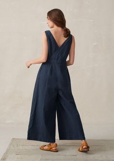 f670ef5d2d6bdf8f29450a970494dd64desc45558897ri Jumper Outfit Jumpsuits, Fierce Fashion, Recycled Clothing, Jumper Outfit, Handmade Wardrobe, Linen Clothing, Jumpsuit Pattern