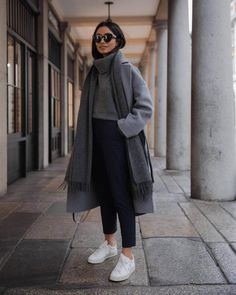 10 Winter Outfits, Minimal Stil, Winter Mode Outfits, Knitting Baby, Outfits Black, Grey Outfit, Grey Coat