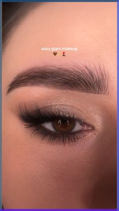 Check out this simple yet gorgeous eye-makeup with a blend of eyeliner tutorial. Enhance your eye game with step-by-step guidance. #eyemakeup #eyesthatshine #bridaleyemakeup #smokeyeyemakeup #goldeyemakeup #eyemakeupinspiration #eyemakeuptutorial #glossyeyes #eyeglam #shinyeyelooks #eyemakeupgoals #shinyeyetrends #bookeventzweddings #bookeventz Machiaj Smokey Eyes, Glam Makeup Tutorial, Prom Eye Makeup, Bridal Eye Makeup, Beginners Eye Makeup, Eye Makeup Techniques, Eye Makeup Pictures, Smink Inspiration, Eye Makeup Steps