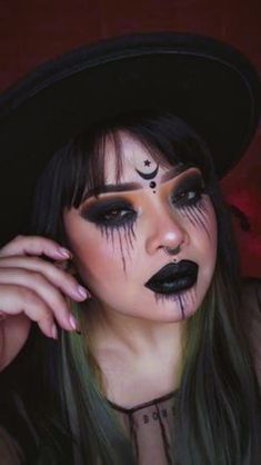 Gothic Witch Makeup Halloween, Witch Make Up Halloween, Makeup Bruja Halloween, Hard Makeup Looks, Witchy Makeup Halloween, Cute Witch Makeup, Pretty Witch Makeup, Makeup Witch, Witchy Makeup