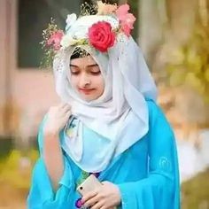 Hijab Pic, Gown Dress Party Wear, Girly Swag, Portrait Photo Editing, Beautiful Eyes Pics, Assalamualaikum Image, Photos For Profile Picture, Beautiful Pakistani Dresses, Bff Photoshoot