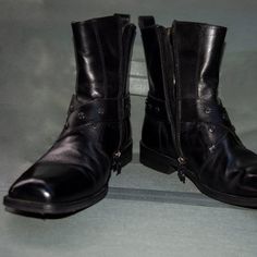 Lounge "U Rock" By Mark Nason Men's Black Leather Ankle Boots. Size 10.5 Zip Side Closure No Rips Or Tears. Great Condition! U Rock, Black Lounge, Black Leather Ankle Boots, Mens Black Leather, Character Outfits, Leather Ankle Boots, Shoes Black, Boots Men, Men's Shoes