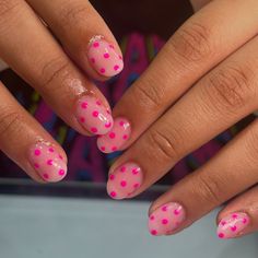 PINK DOT NAILS 💅🏻 #nails #pinknail #nailart #pinkpinkpink #pinkaesthetic #pinknails #pinkflowers #pinknails💅 #nailartwow #nailarts Easy Dot Flower Nail Art, Pink Nails Polka Dots, Short Polka Dot Nails, Hot Pink Design Nails, Short Hot Pink Nails With Design, Pink And Red Nails Short, Dot Design Nails, Dot French Tip Nails, Pink Dot Nails