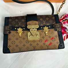 Beautiful Louis Vuitton Crossbody Purse. Hardly Worn And In Great Condition! Comes With Original Dust Bag And Box. Also Comes With A Cute Pink Wrap Accessory Pictured! Practically Brand New, Worn A Few Times However Louis Vuitton Trunk, Louis Vuitton Crossbody, Pink Wrap, Louis Vuitton Bags, Crossbody Purse, Designer Bags, Authentic Louis Vuitton, Mom Gift, Cute Pink