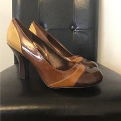 Great Patent Heel. Never Worn. For Those You Have A Trendy Vintage Style. Vintage Heels, Patent Heels, Vintage Style, Vintage Fashion, Women Shoes, Heels, Women Shopping, Color