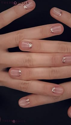 How long since the last time you "manicure" your nails? #manicure #nails #palmper #salons Kutek Disney, Wedding Nails Glitter, Super Nails, Make Up Nails, Bridal Nails, Up Nails, Beauty Nail, Nail It, Fancy Nails