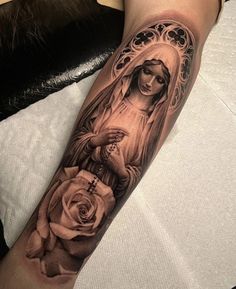 Tattoo Of Virgin Mary, Chicana Virgin Mary Tattoo, Evettexo Tattoo, Praying Lady Tattoo, Santa Maria Tattoo Designs, Saint Tattoo Female, La Virgen Tattoo, Centenario Tattoo, St Mary Tattoo