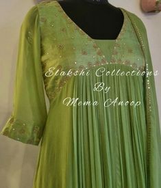 Pleated Kurti, Alia Cut, Baby Dress Embroidery, Indian Fashion Trends, Long Gown Design, Churidar Designs, Traditional Blouse Designs, Anarkali Dress Pattern, Velvet Dress Designs