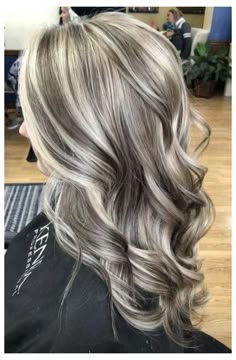 Heavy Blonde Highlights, Platinum Highlights, Blonde Highlights On Dark Hair, Free Wig, Dark Hair With Highlights, Silver Blonde, Ash Blonde Hair, Blending Gray Hair, Gray Hair Highlights