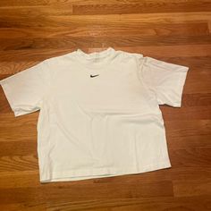 Never Worn No Tags White Nike Tops For Spring, Basic White Nike Top, Nike Basic Relaxed Fit Tops, Nike Basic Tops With Relaxed Fit, Nike Basic Tops For Spring, Tops Nike, Nike Tee, Nike Tees, Nike White