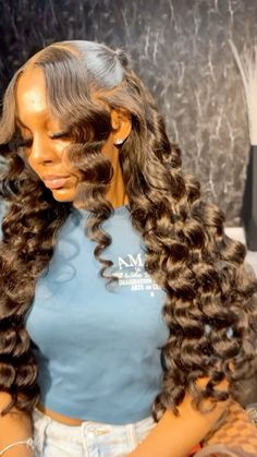 Half Up Half Down Crimps, Curly Hairstyles Weave, Wigs Styles, Pretty Curls, Cute Braided Hairstyles