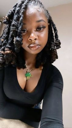 Loc Baddie, Dread Hairstyles For Women Black, Curly Locs Hairstyles, Loc Hairstyles For Black Women, Black Girls With Locs, Loc Knots, Loc Hairstyles For Women, Girls With Locs