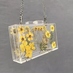 STYLISH TRANSPARENT HANDBAGS COLLECTION IDEAS - BOLSOS TRANSPARENTES Bride Handbag, Resin Clutch, Flower Bride, Evening Clutches, Tas Bahu, Flower Handbag, Flower Purses, Women Chain