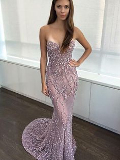 Top Perspective, Tube Gown, Maroon Bridesmaid Dresses, Green Evening Gowns, Prom Dress With Train, Tail Dress, Formal Ball Gown, Sweetheart Prom Dress, Closet Goals