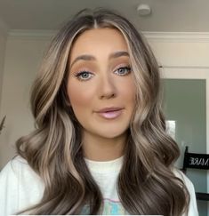 Light Brown Hair With Blonde Highlights Around The Face, Natural Looking Colored Hair, Balayage Hair Color 2023, Level 6n Hair Color, Brown Hair 2023 Fall, Ash Fall Hair Color, Light Brown Hair With Subtle Money Piece, Trendy Hair Color2023, Best Hair Color For Freckled Skin