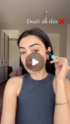 Beauty& Makeup Hack's❤️ on Instagram: "Unlock the power of sculpting with our contouring secrets! From chiseling those cheekbones to defining your jawline, learn how to create dimension and glow like never before Embrace the art of contouring and let your features speak volumes. Join us on this journey to master the ultimate face transformation!

#ContouringMagic #GlowUpGoals#BeautyBeyondBounds
#MakeupTutorial #BeautyTips
#MOTD(Makeup of the Day) #BeautyHacks
#InstaMakeup #Glam #MakeupAddict
#MakeupGoals #MakeupInspiratio #beautyinfluencer #BeautyGuru
#MakeupJunkie #Cosmetics
#MakeupLover
#makeuptutorial #makeupreels
#instabeauty #beautybloggers
#usamakeupartist #makeuplovers
#makeup #usamakeup #fashionable
#BeautyCommunity #MakeupLooks
#Contouring #ContourAndHighlight" Contour Tips, Contouring For Beginners, Soft Natural Makeup, Trending Makeup, Stick Light, Natural Glam Makeup, Cheek Contour, Slimmer Face