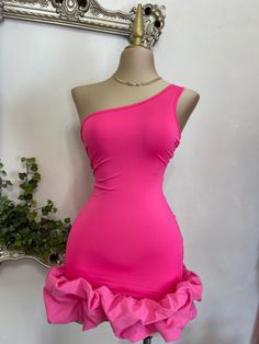 Mafia Dress, Lycra Dress, Classy Short Dresses, Modest Dresses Fashion, Pink Ball Gown, 2piece Outfits, Fiesta Outfit, Classy Outfits For Women