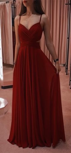 Red Formal Dresses, Simple Prom Dress Long, Burgundy Evening Dress, Prom Dresses Simple, Dress Graduation, Simple Prom Dress, Red Evening Dress, Cute Prom Dresses, Party Gown