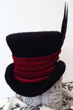 Red Velvet Band, Selling On Pinterest, Gothic Steampunk, Steampunk Wedding, Red Band, Black Feathers, Costume Hats, Goth Outfits, Top Hat