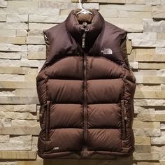 North Face Womens 96 Nuptse Vest Product Details Brand - The North Face Material - 700 Goose Down Insulation Color - Chocolate Brown Size - Women's Medium Condition - Like New Style - Winter Puffer Vest Jacket Measurements Top To Bottom Length - 26" Pit To Pit - 20" #Tags - Puff Retro Ladies Women Nupse Vests Northface Tnf A3793 (Id-17-1395) The North Face Brown Puffer, Nuptse Vest, Brown Puffer Vest, Winter Puffer Vest, Puffer Vest Jacket, Brown Puffer, North Face Womens, North Face Coat, Winter Puffer