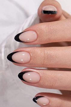 Black Neutral Nails, Paznokcie Hello Kitty, Press On Nails Almond, Black Almond Nails, French Tip Press On Nails, Nagel Tips, Smink Inspiration, Black French, Nails Almond