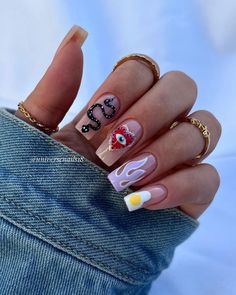 Heart Eyes Nails, Heart Eye Nails, Doodle Nails, Colourful Nail Art, Bio Gel Nails, Halo Nails, Spring Nails 2023, Tattoo 2023, April Nails