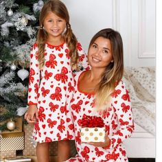 New With Tags Mommy And Me Matching Pajamas From Mia Belle White Long Sleeve Pajama Party Set, White Printed Long Sleeve Sleepwear, White Long Sleeve Sleepover Set, Holiday Long Sleeve Home Sets, Holiday Matching Long Sleeve Sets, Playful White Sleepwear For Home, Cotton Long Sleeve Sets For Holiday, Holiday Long Sleeve Cotton Sets, Family Matching White Sleepwear For Loungewear