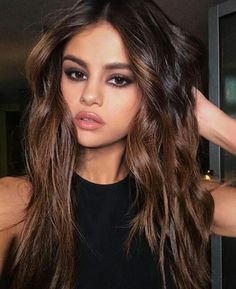 Root Beer Hair, Beer For Hair, Makijaż Smokey Eye, Teen Vogue, Long Bob, Hair Envy, Hair Color Trends, Big Hair, Balayage Hair